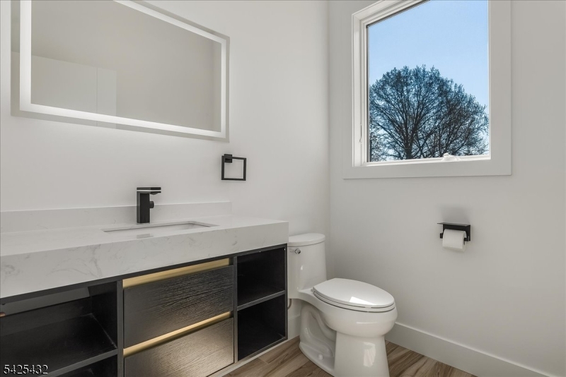 9 Midvale Drive Warren, NJ 07059 - Photo 23 of 49