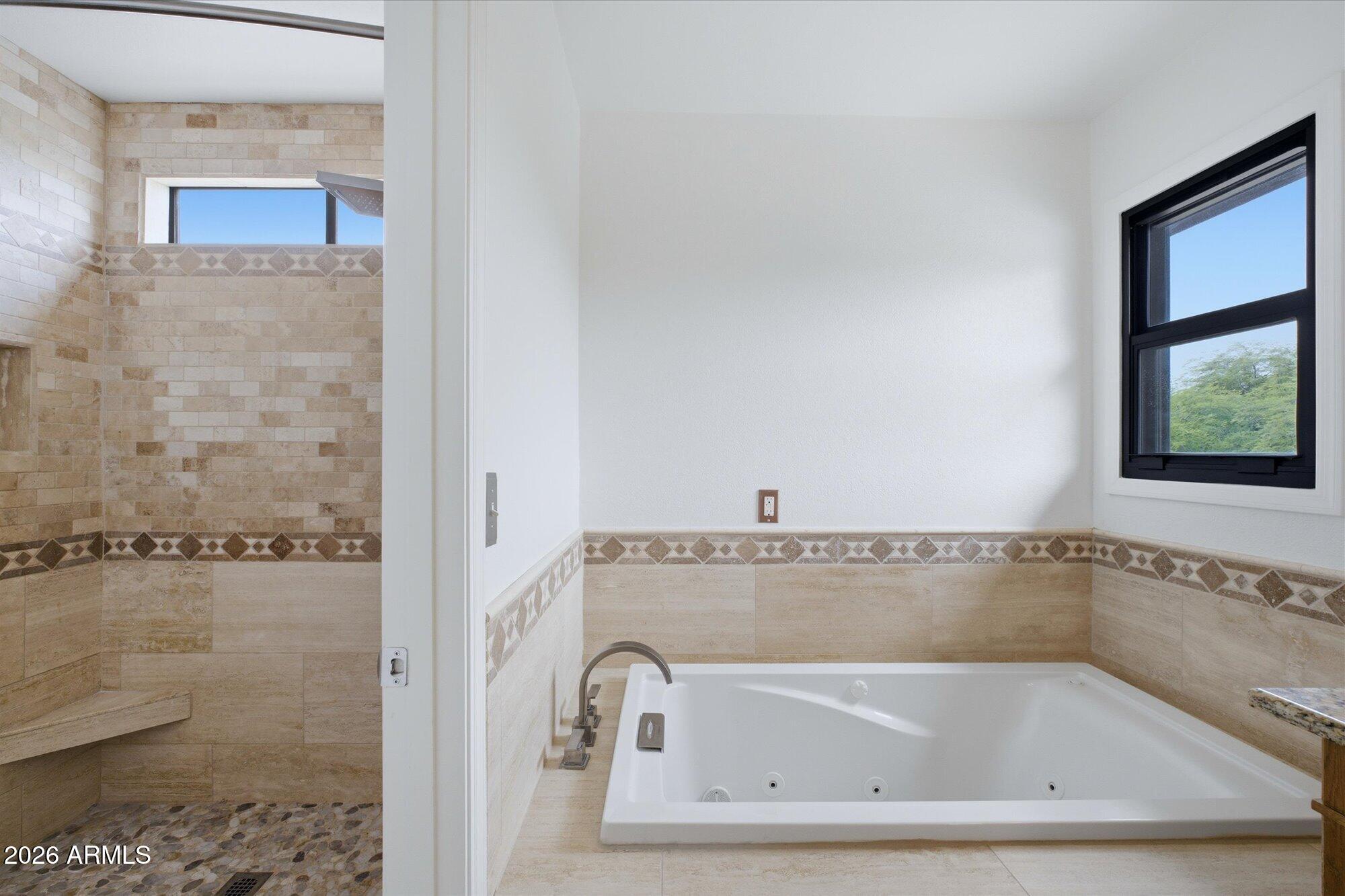 405 East Marny Road Tempe, AZ 85288 - Photo 21 of 36 a close view of a bathtub in bathroom