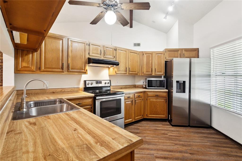 911 Forest Loop Mandeville, LA 70471 - Photo 7 of 17 Gallery Image 7