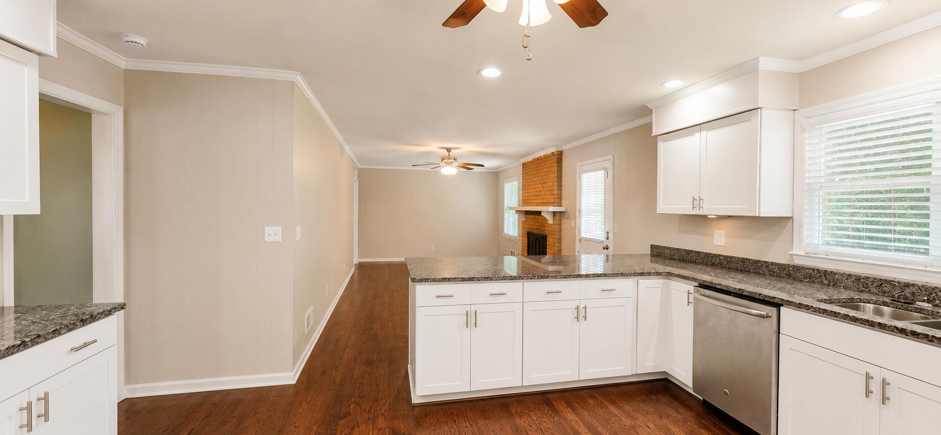 404 Darlington Street Manning, SC 29102 - Photo 5 of 18