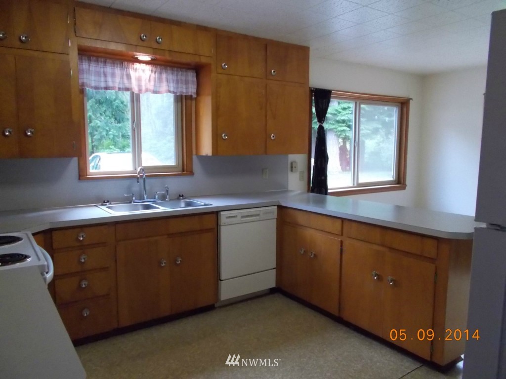 453 Gossett Road Port Angeles, WA 98363 - Photo 4 of 18 Gallery Image 4