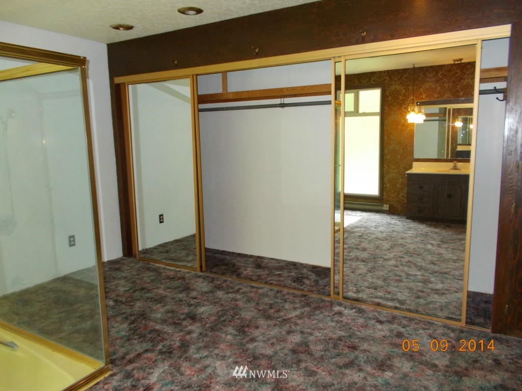 453 Gossett Road Port Angeles, WA 98363 - Photo 9 of 18 Gallery Image 9