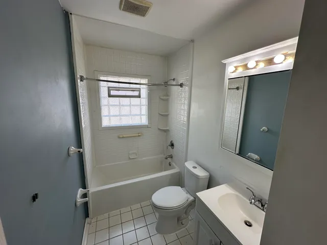 $1,500 | 24448 Carlysle Street, Dearborn, MI 48124