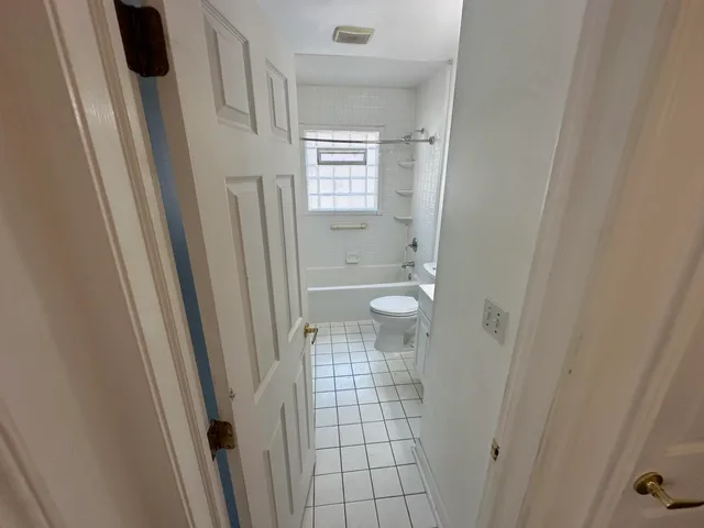 $1,500 | 24448 Carlysle Street, Dearborn, MI 48124