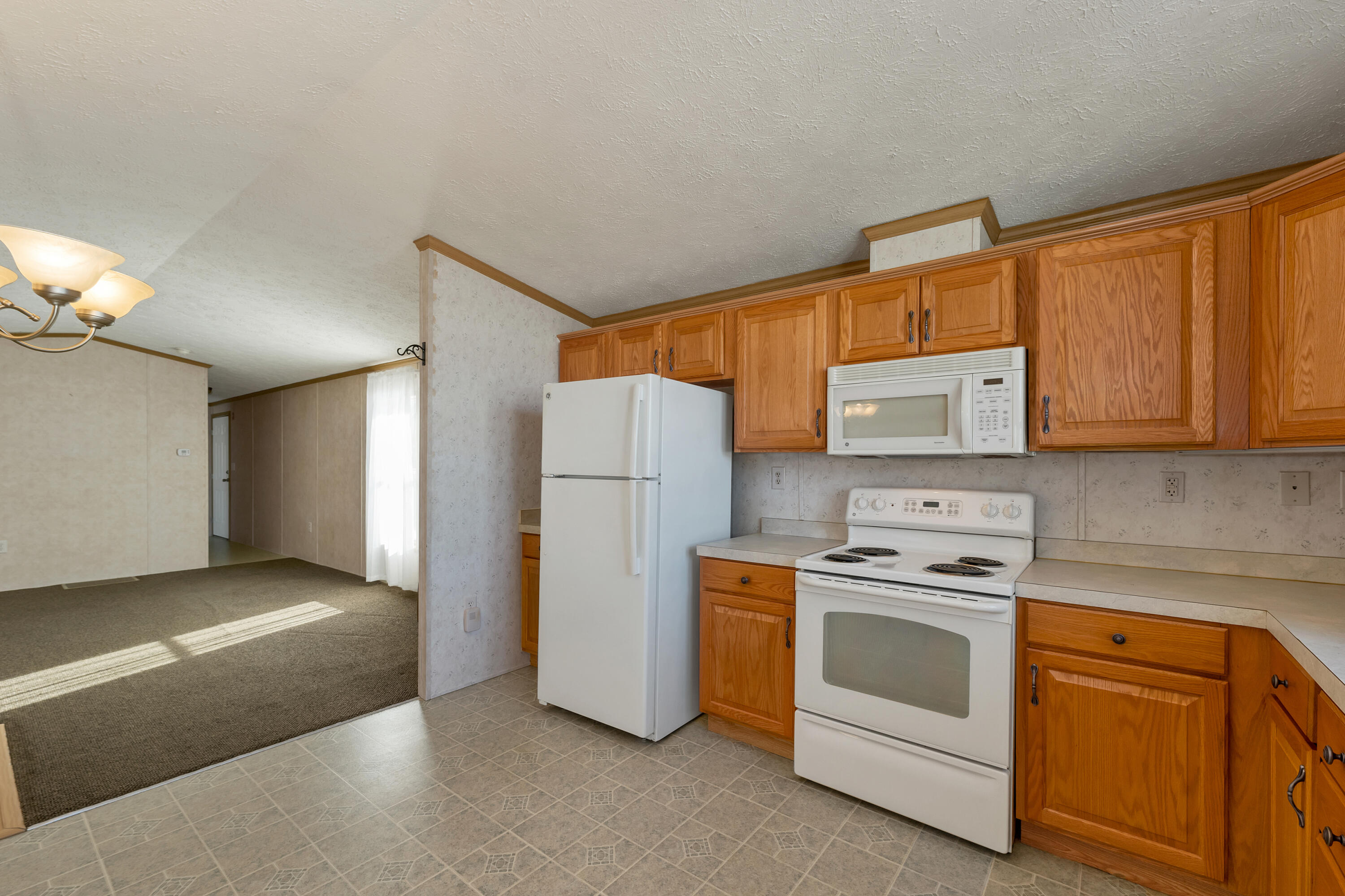 17 Trade Wind Lane, Unit 17 Rochester, NH 03867 - Photo 11 of 37 17TradeWindLn-042