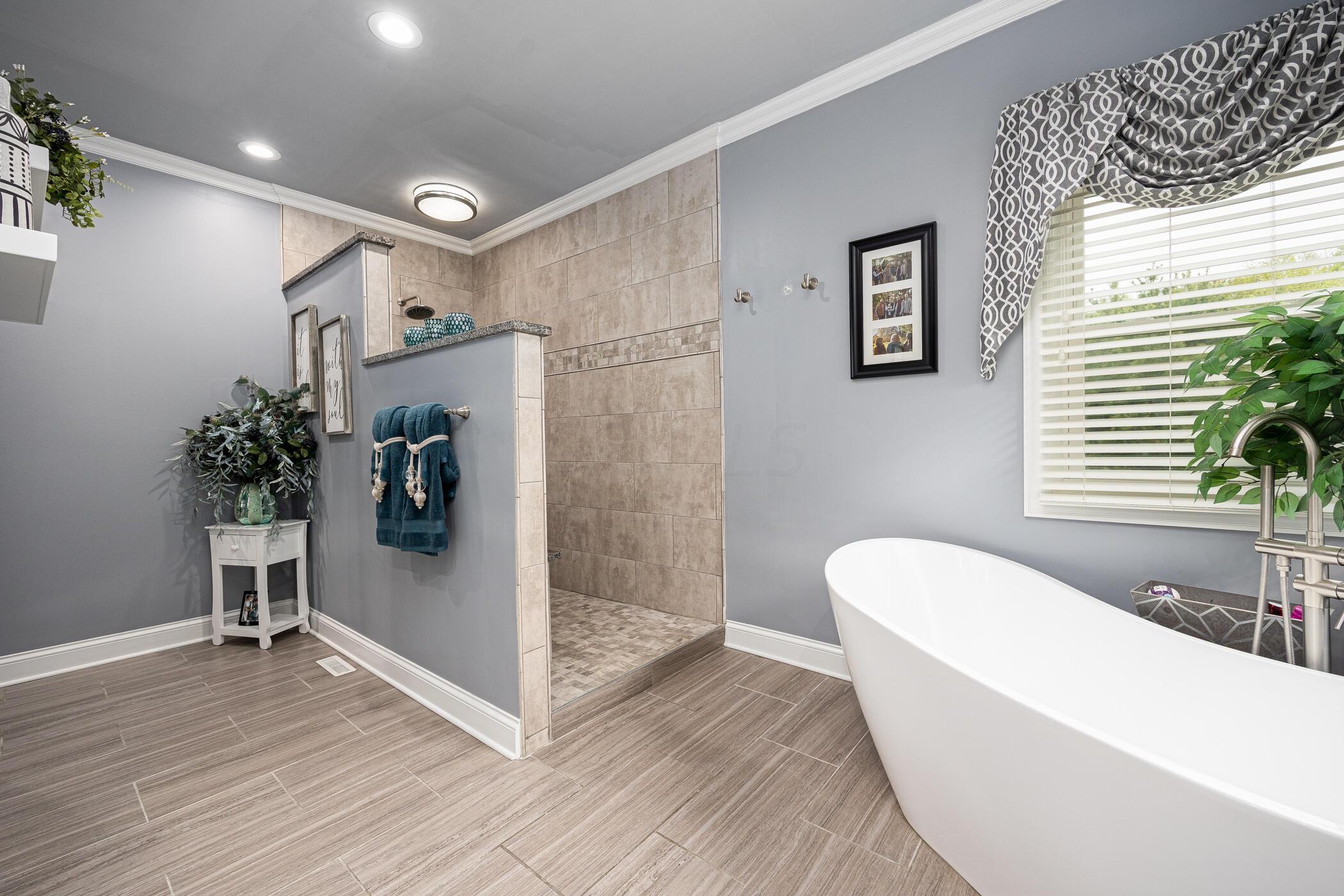 5547 Riverside Drive Delaware, OH 43015 - Photo 105 of 120 5547 Riverside Dr 108