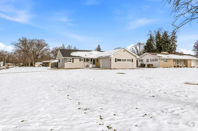 $294,900 | 23457 Greenleaf Boulevard, Elkhart, IN 46514