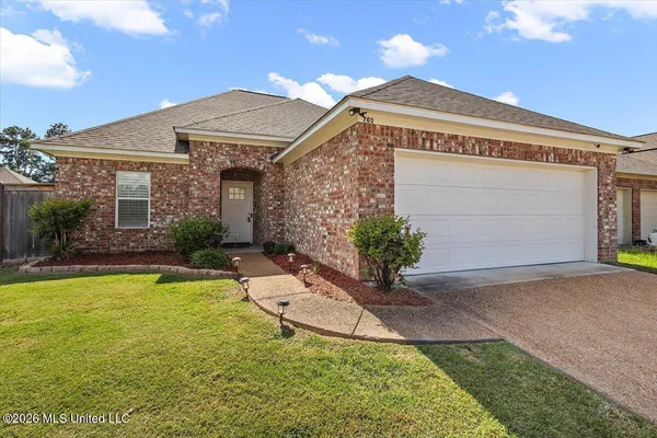$285,000 | 703 Hartwood Cove, Brandon, MS 39042