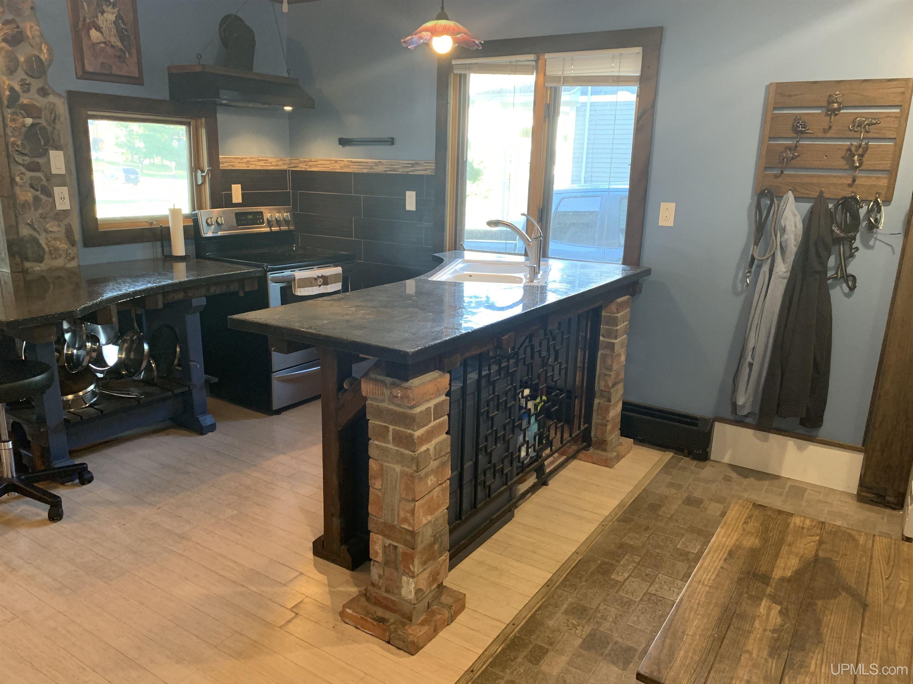 513 West Spring Street Marquette, MI 49855 - Photo 16 of 40