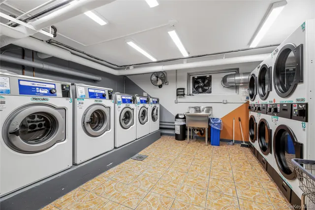 $149,900 | 679 Warburton Avenue, Unit 1M, Yonkers, NY 10701