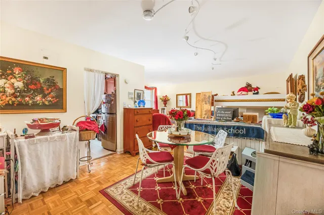 $149,900 | 679 Warburton Avenue, Unit 1M, Yonkers, NY 10701