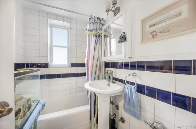 $149,900 | 679 Warburton Avenue, Unit 1M, Yonkers, NY 10701