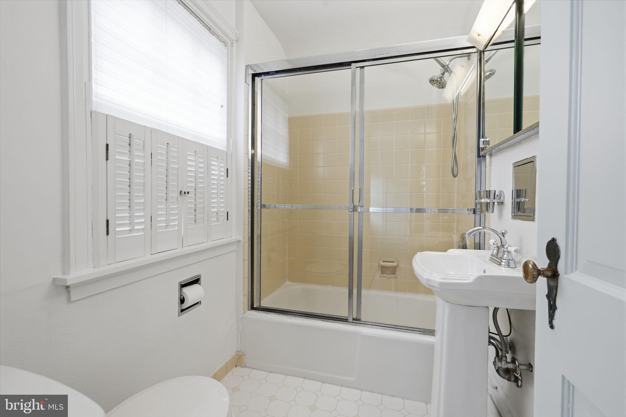 404 Old Farm Road Wyncote, PA 19095 - Photo 23 of 41 Bright and airy modern bathroom retreat.