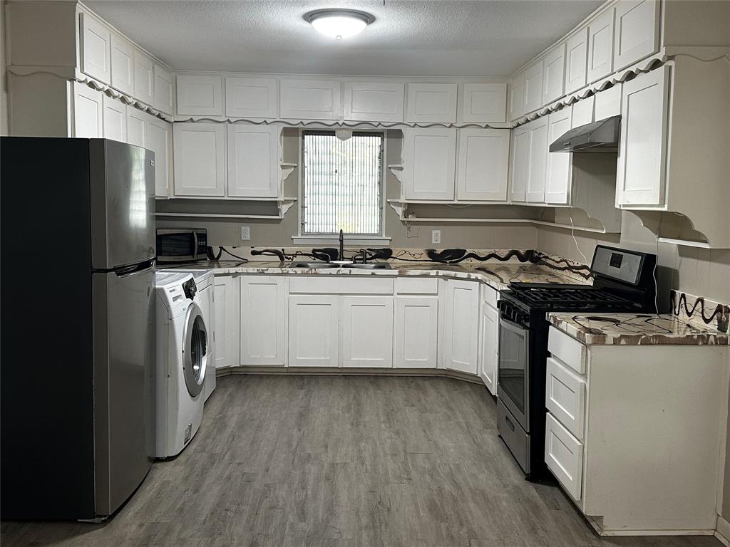 400 East Liberty Street Pilot Point, TX 76258 - Photo 13 of 16