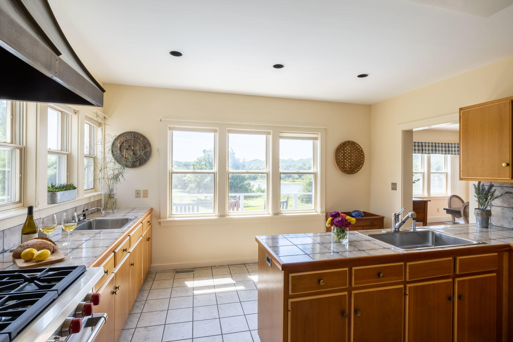 81 Oyster Pond Road Edgartown, MA 02539 - Photo 17 of 41 Kitchen 1