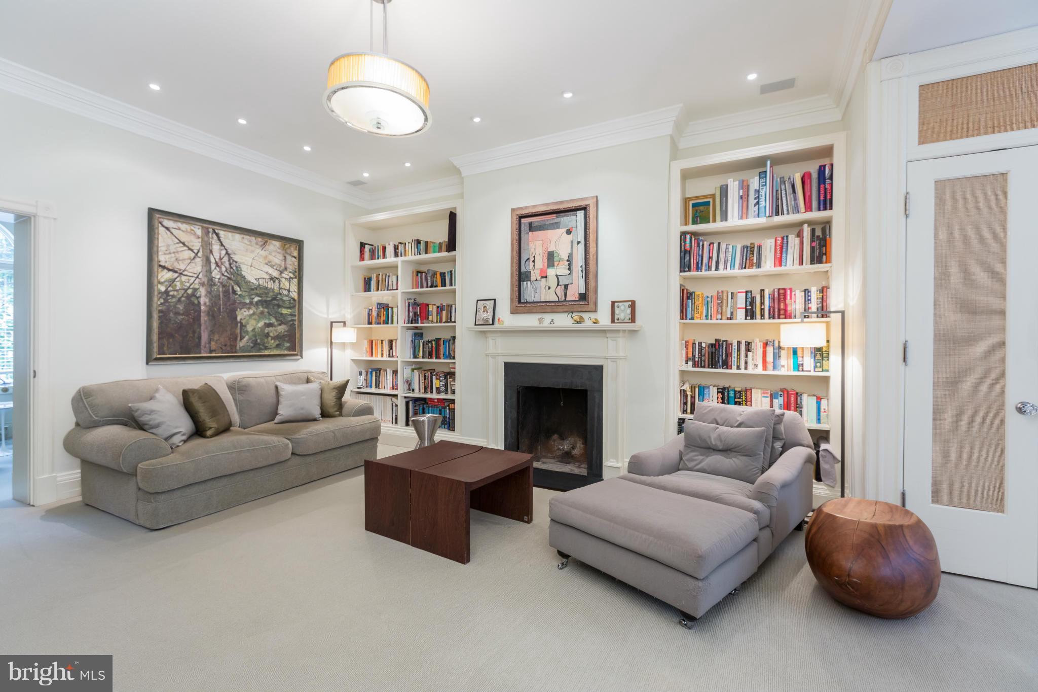 2127 R Street Northwest Washington, DC 20008 - Photo 11 of 28 Bedroom (Master)