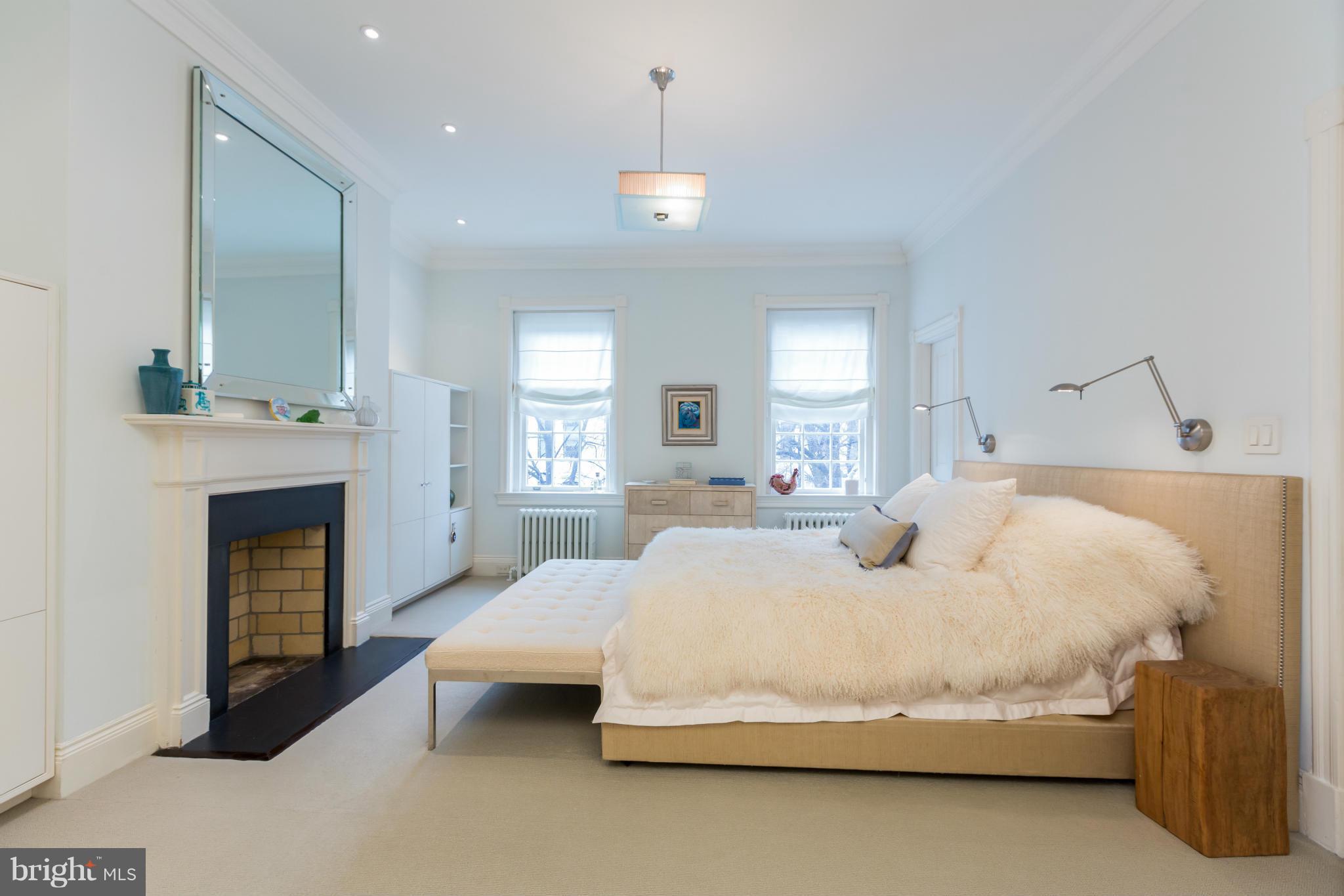 2127 R Street Northwest Washington, DC 20008 - Photo 12 of 28 Bedroom (Master)