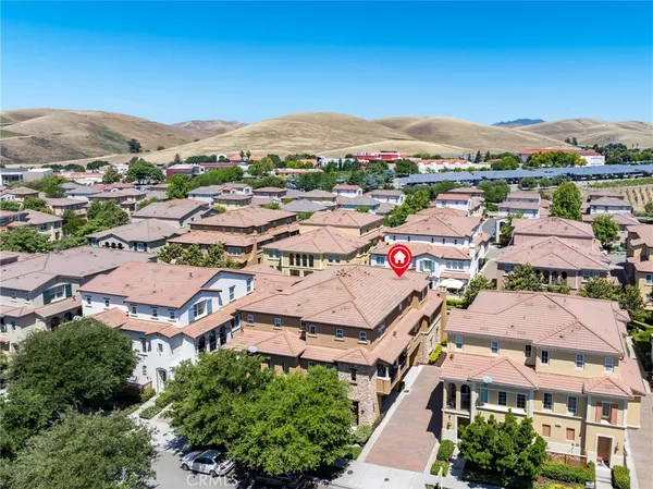$980,000 | 564 Heligan Lane, Unit 3, Livermore, CA 94551