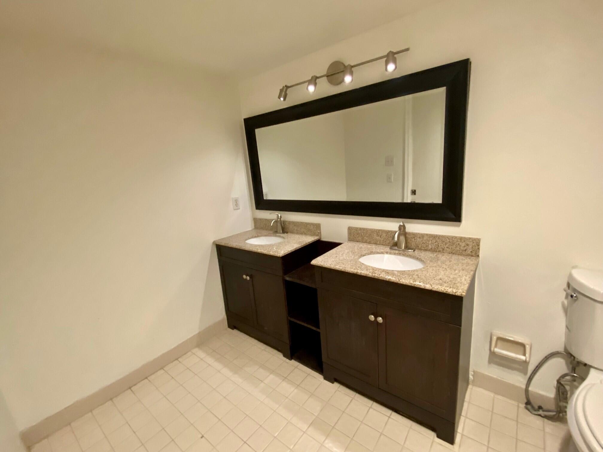 1400 Northwest 9th Avenue, Unit B8 Boca Raton, FL 33486 - Photo 14 of 26 Master Dual Vanities