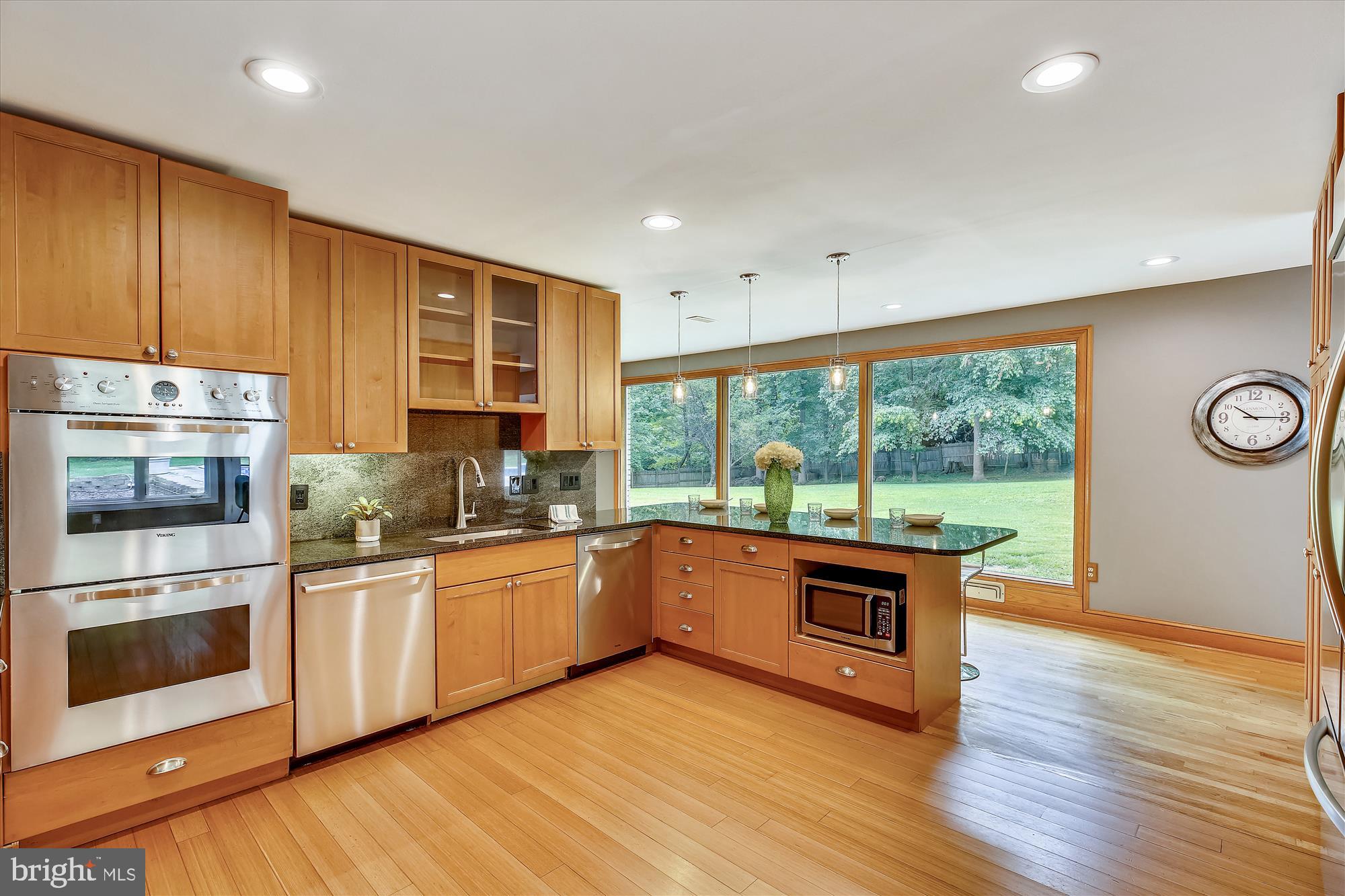 607 Stonington Road Silver Spring, MD 20902 - Photo 15 of 48 Kitchen