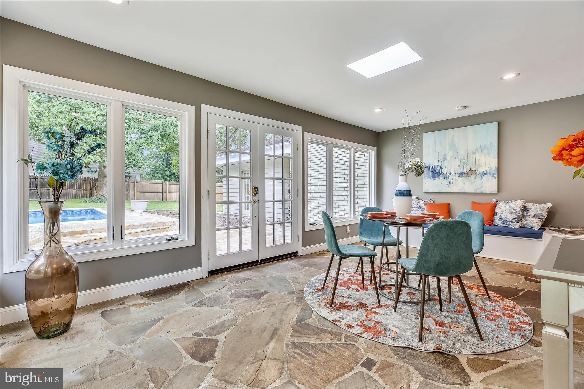 607 Stonington Road Silver Spring, MD 20902 - Photo 18 of 48 Breakfast SunRoom
