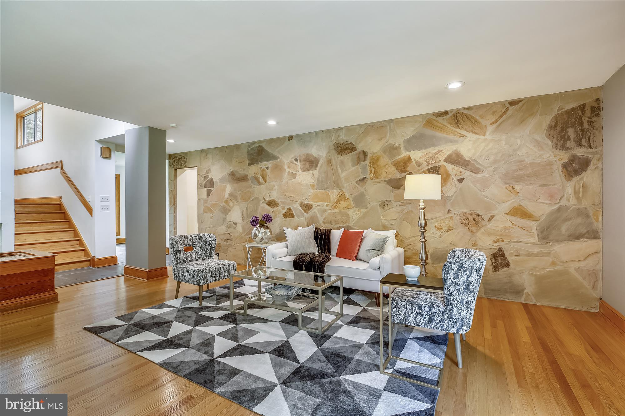 607 Stonington Road Silver Spring, MD 20902 - Photo 9 of 48 Living Room