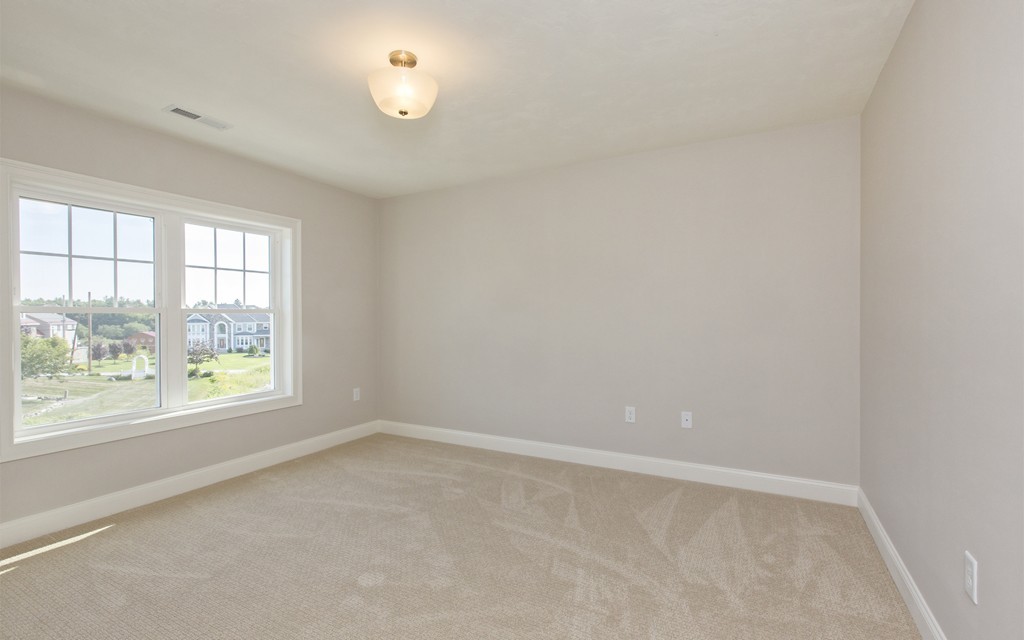 41 Tamarack Road, Unit 70 Dracut, MA 01826 - Photo 24 of 27 Gallery Image 24