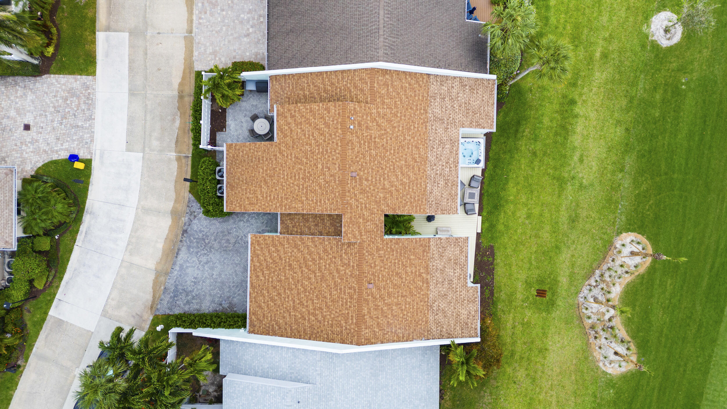 17235 Bay Street Jupiter, FL 33477 - Photo 42 of 47 44_dji_20241118161809_0957_d