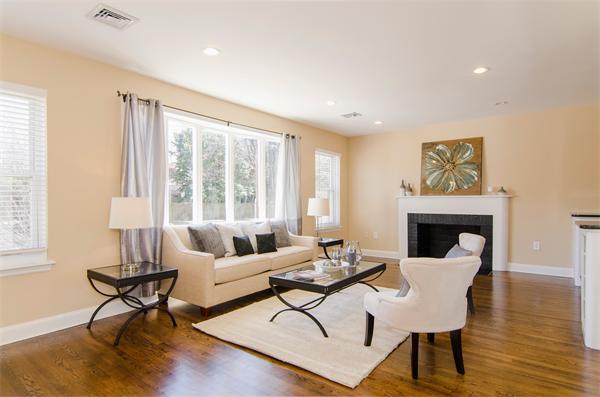455 Clinton Road Brookline, MA 02467 - Photo 3 of 15