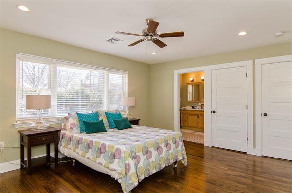 455 Clinton Road Brookline, MA 02467 - Photo 9 of 15