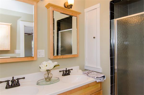 455 Clinton Road Brookline, MA 02467 - Photo 10 of 15