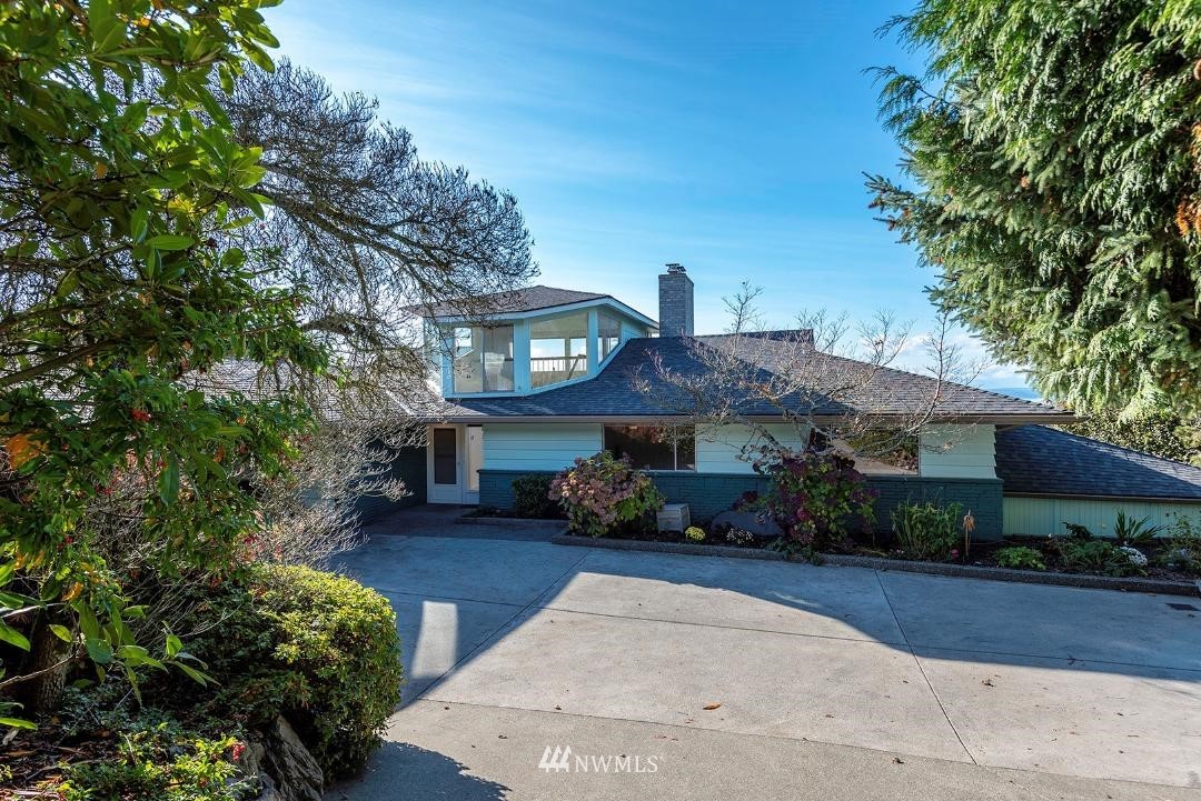 18355 Ridgefield Road Northwest Shoreline, WA 98177 - Photo 2 of 19 Gallery Image 2