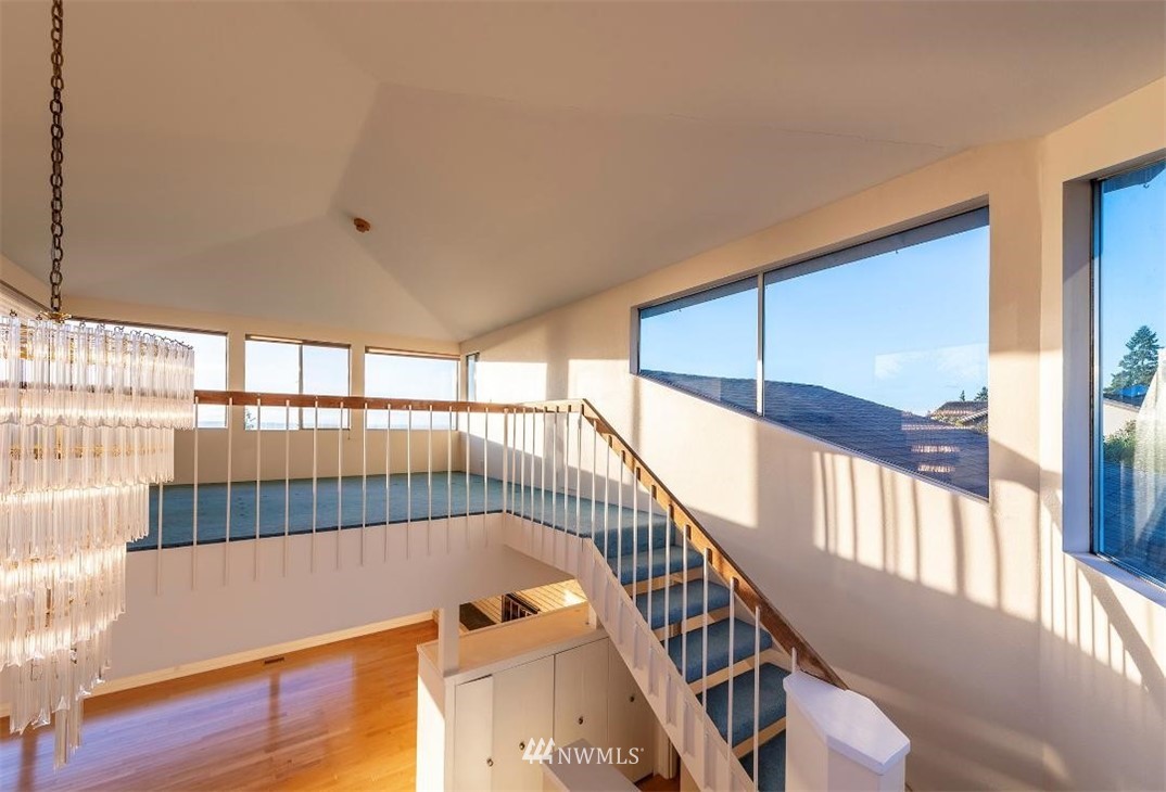 18355 Ridgefield Road Northwest Shoreline, WA 98177 - Photo 11 of 19 Gallery Image 11