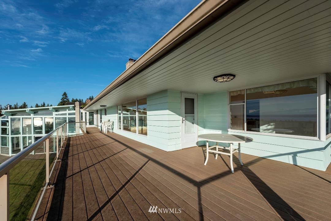 18355 Ridgefield Road Northwest Shoreline, WA 98177 - Photo 5 of 19 Gallery Image 5