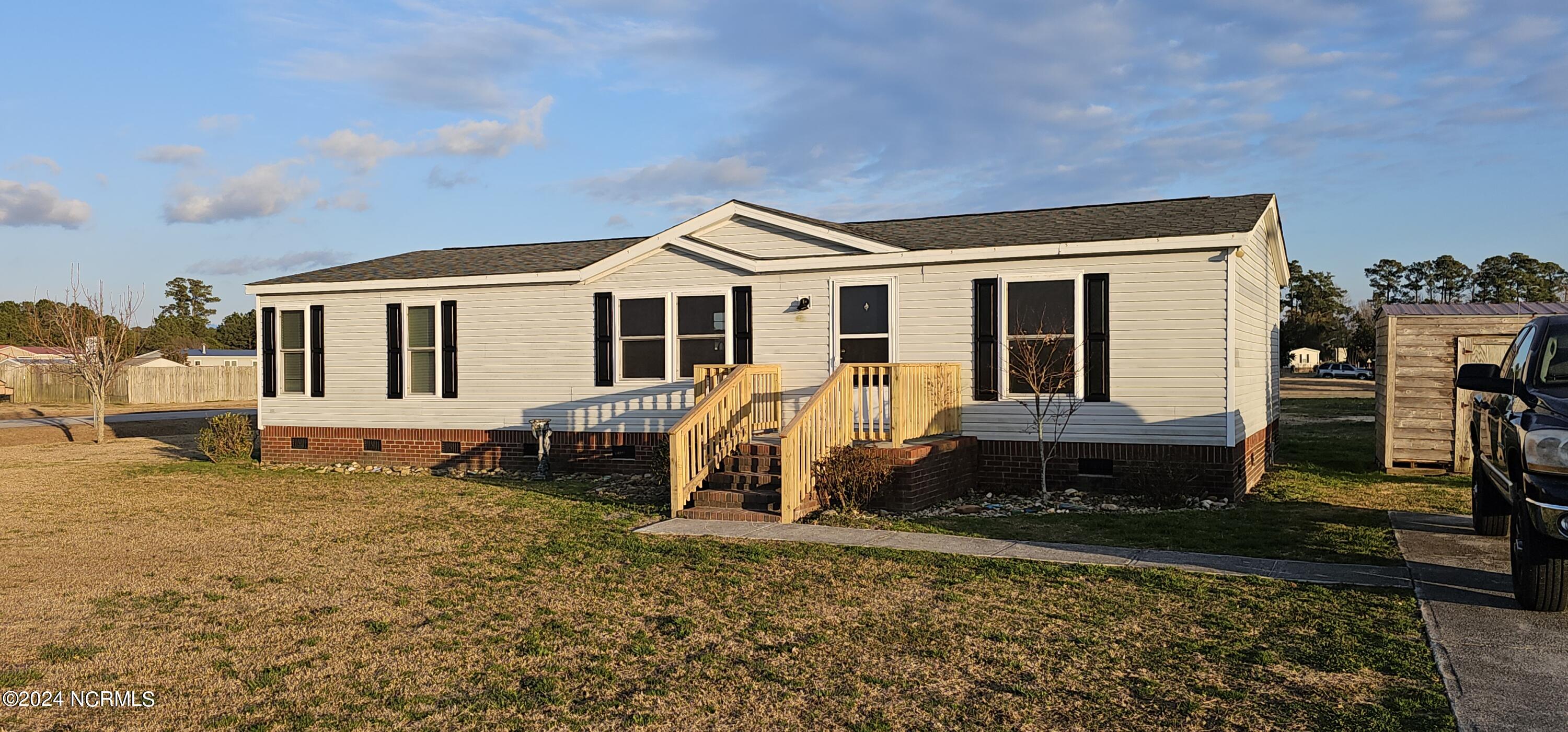 114 Pittman Road Hubert, NC 28539 - Photo 2 of 24 20240131_165158