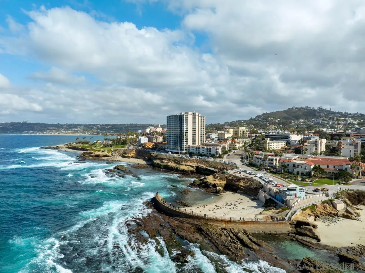 939 Coast Boulevard, Unit 12C La Jolla, CA 92037 - Photo 4 of 41 a view of a city