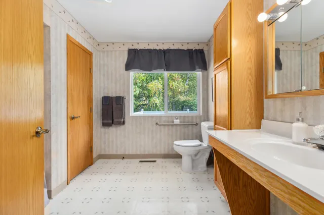 $850,000 | 607 2nd Street, Walker, MN 56484