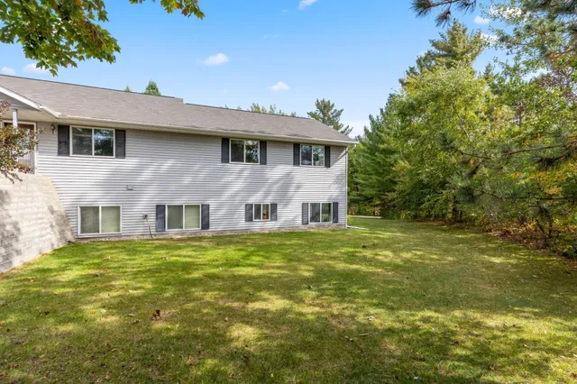 $850,000 | 607 2nd Street, Walker, MN 56484