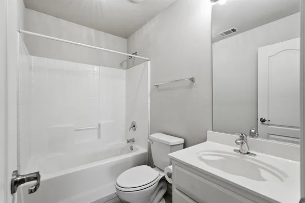 a picture of a bathroom