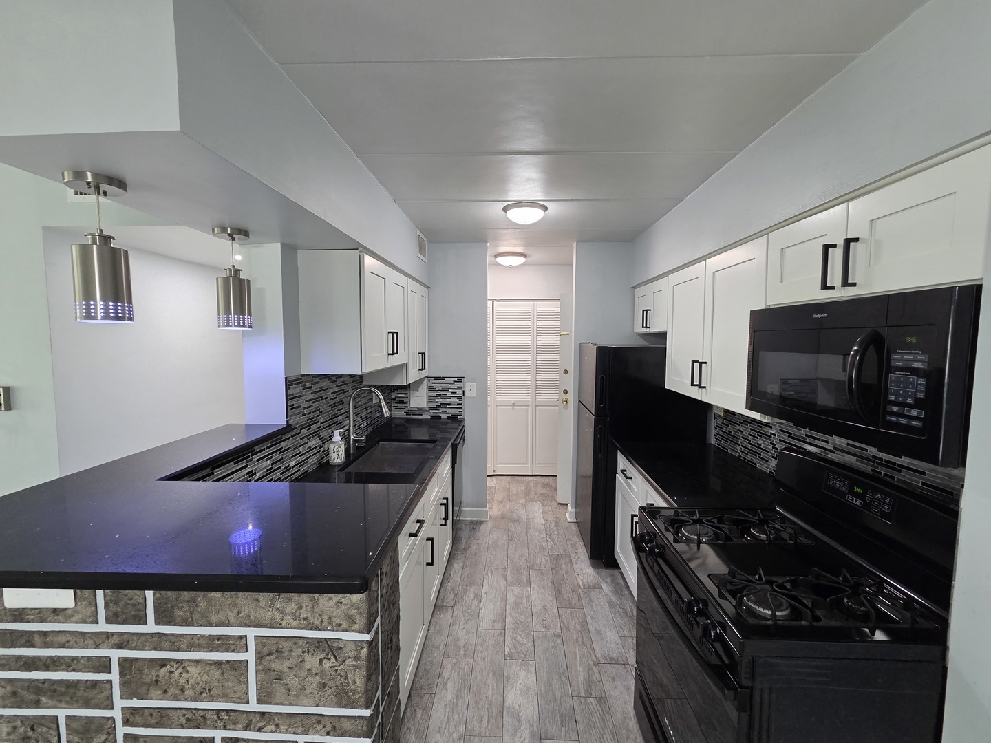 220 South Roselle Road, Unit 222 Schaumburg, IL 60193 - Photo 13 of 13