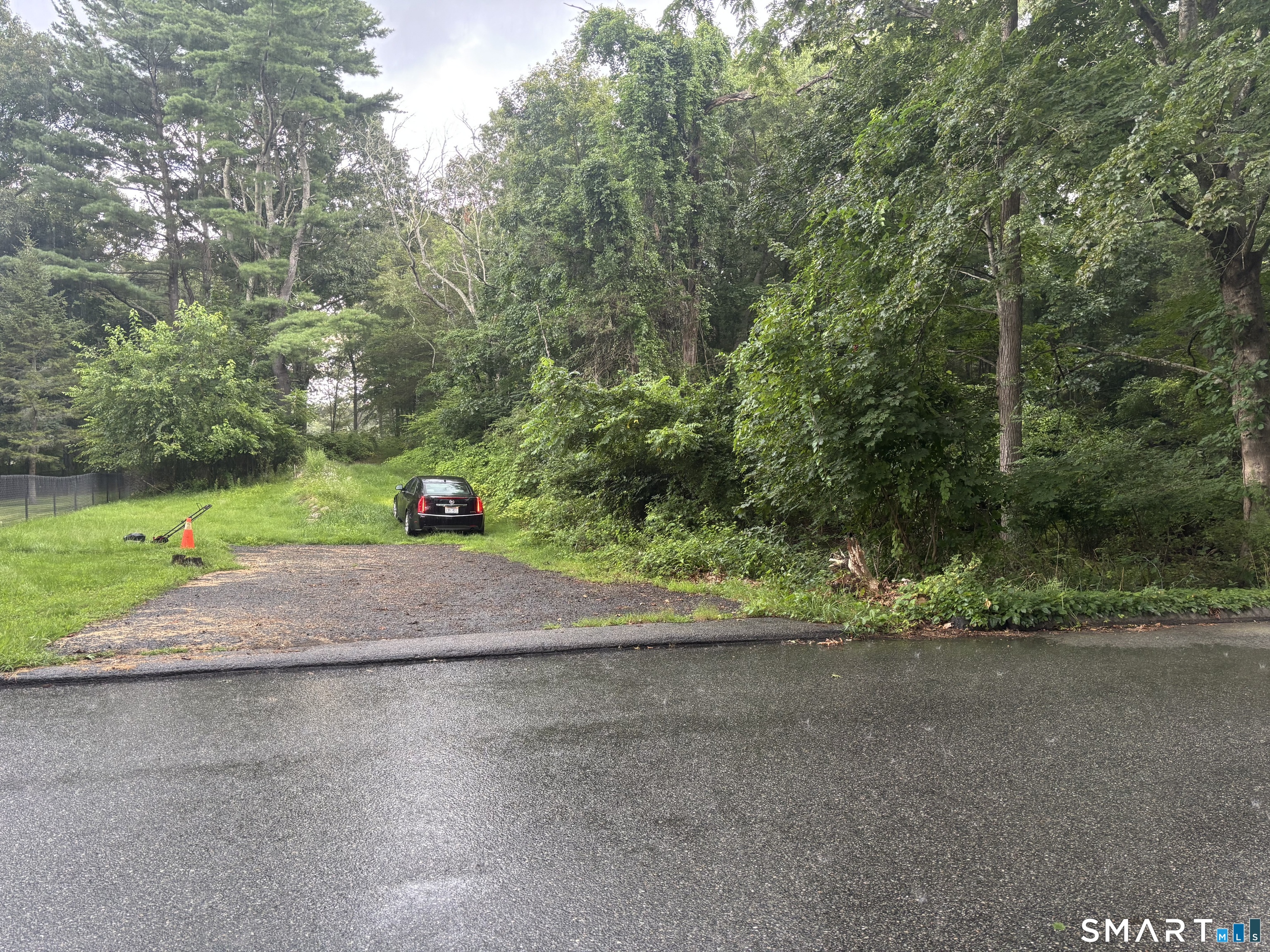68 Lucas Park Road Norwich, CT 06360 - Photo 3 of 12 Gallery Image 3