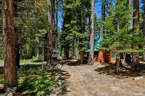 $449,000 | 961 Pomo Road, South Lake Tahoe, CA 96150