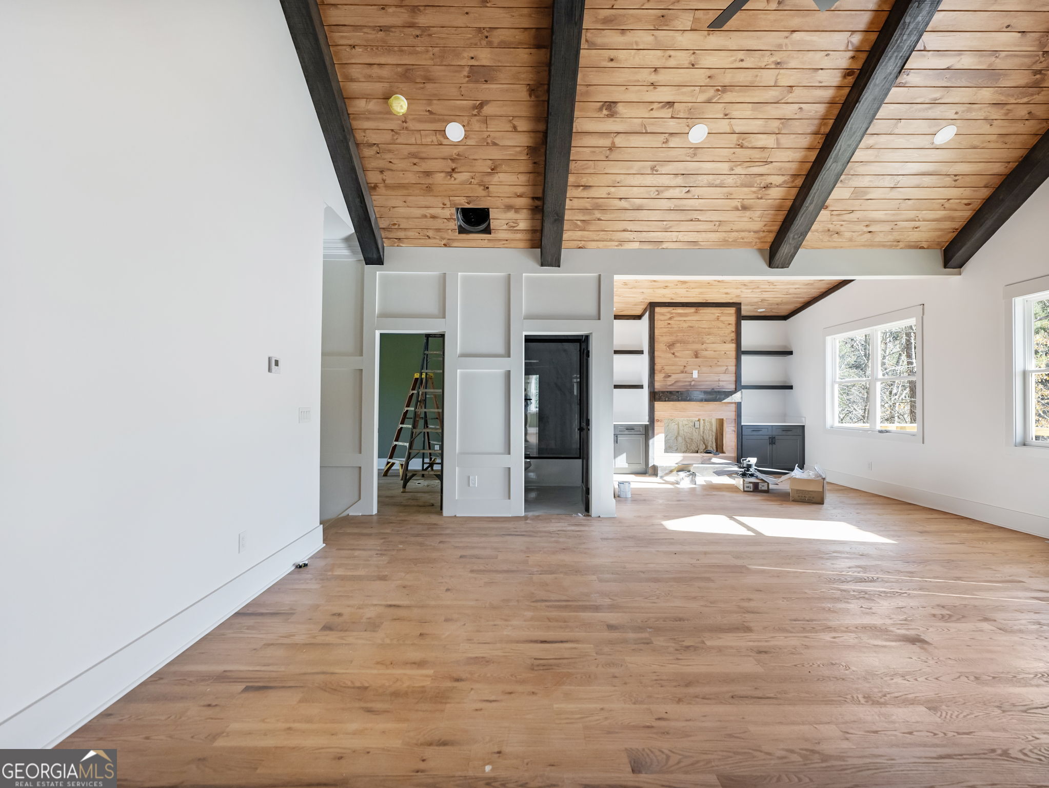 150 Alte Bruecke Strasse Helen, GA 30545 - Photo 26 of 43 a view of a livingroom with an empty space and a window