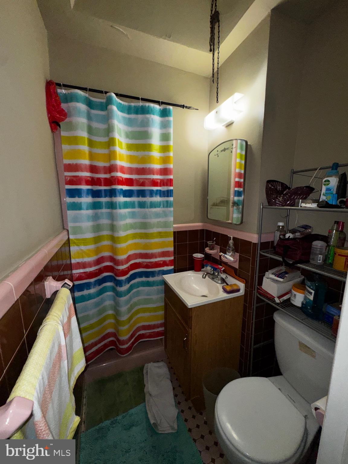 8065 Temple Road Philadelphia, PA 19150 - Photo 21 of 44 Owner's Suite Bathroom