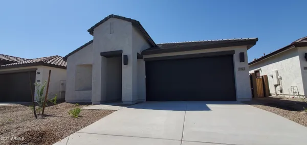 $2,250 | 7812 North 79th Drive, Glendale, AZ 85303