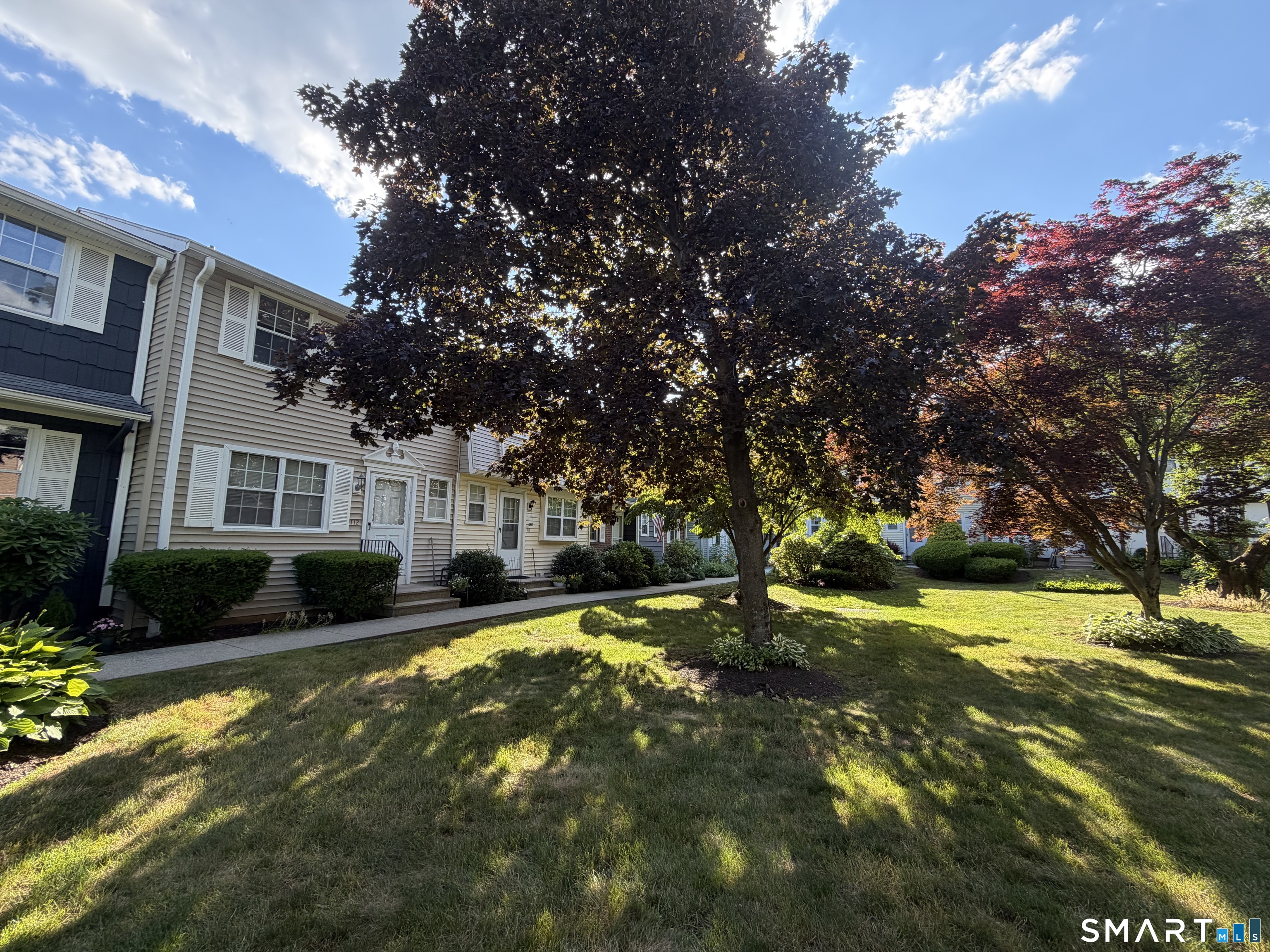112 East Gate Lane, Unit 112 Hamden, CT 06514 - Photo 2 of 6
