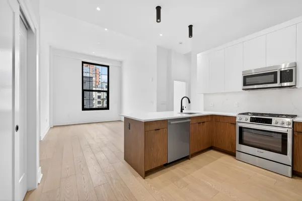 $859,900 | 38 Jackson Street, Unit 315, Hoboken, NJ 07030