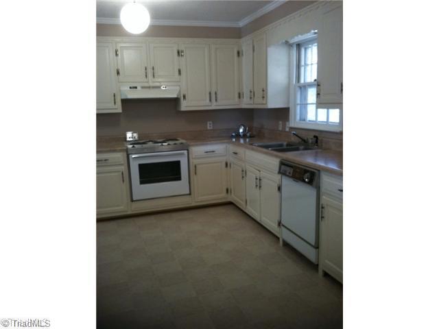 7433 Church Street Rural Hall, NC 27045 - Photo 4 of 15 Kitchen.