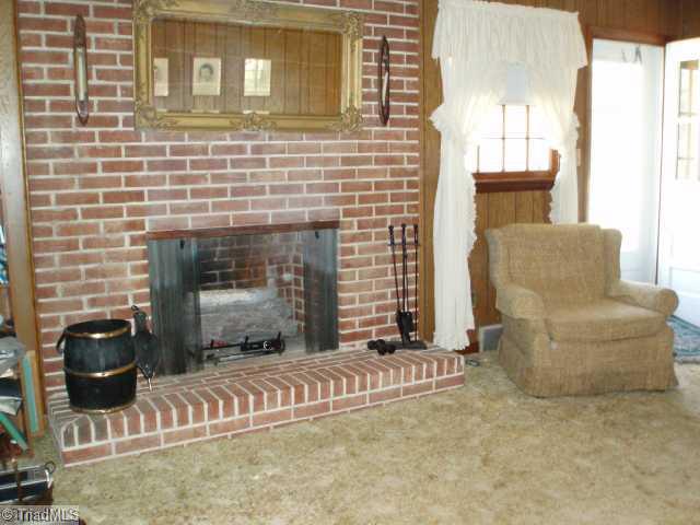 7433 Church Street Rural Hall, NC 27045 - Photo 8 of 15 Den/Family/Great Room.