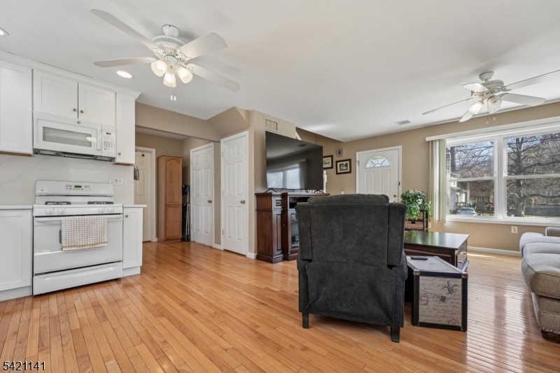19 Marlin Avenue Pequannock, NJ 07440 - Photo 8 of 19